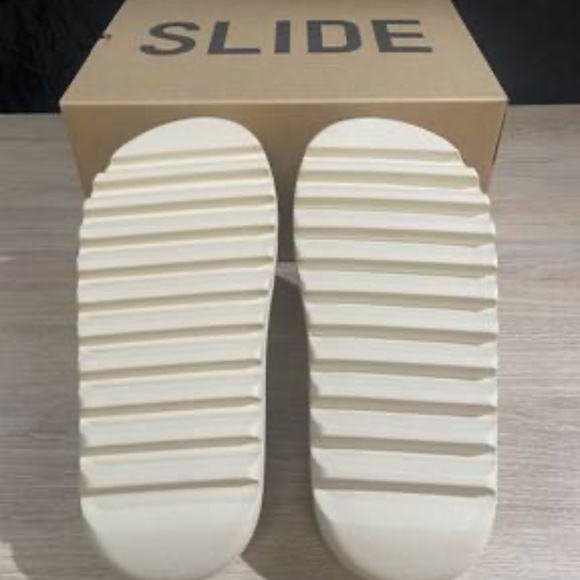 Yeezy Slide - Bone - Picture 3 of 6
